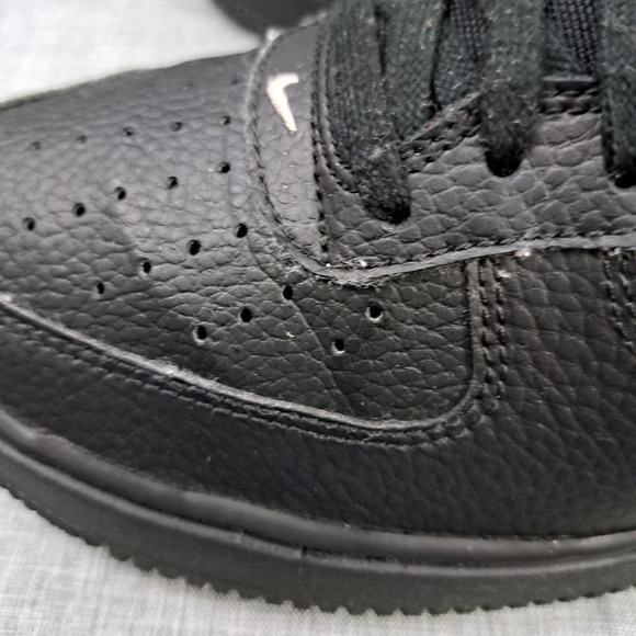 %Nike Air Force 1 Low \'07 Black Leather 2018 Size 9 Men / A 31 main image 11
